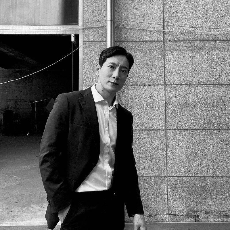 《体能之巅》Agent H根本极品天菜　私服西装、高领造型帅度爆表 最新资讯 图3张