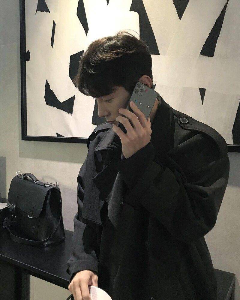 《体能之巅》Agent H根本极品天菜　私服西装、高领造型帅度爆表 最新资讯 图8张