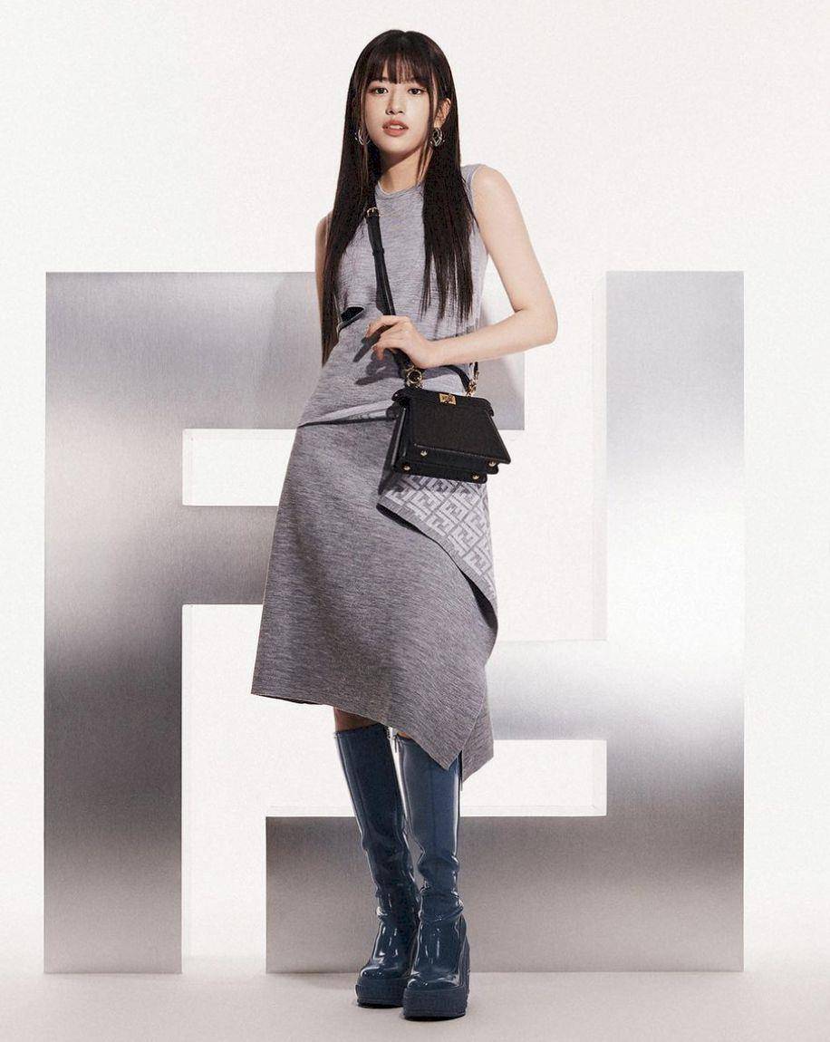 “文同珢”还没回归，宋慧乔顶齐浏海甜美现身！人间FENDI超逆龄 名人名流 图3张