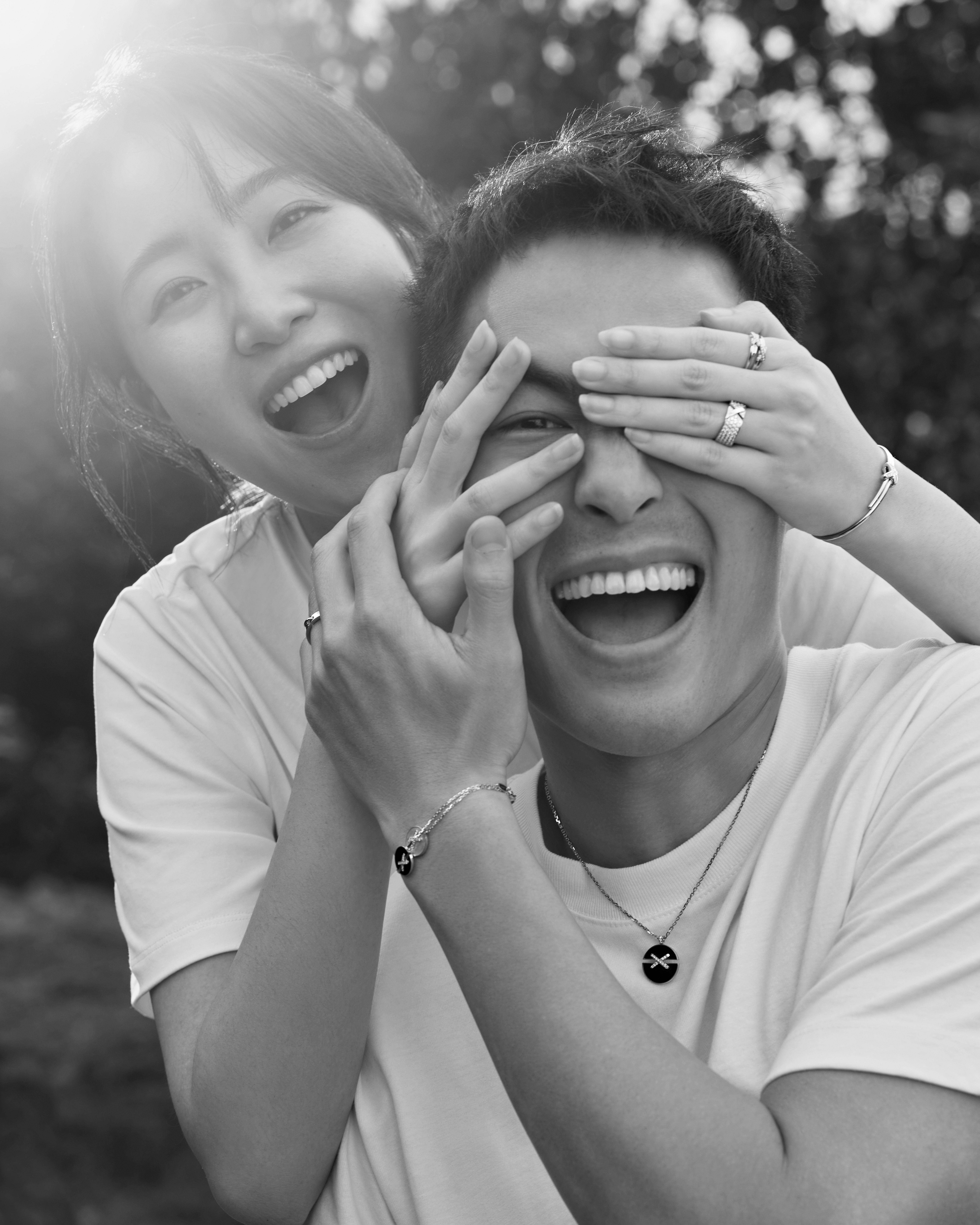 杨祐宁娇妻揽紧紧　秀情人珠宝画面甜到出汁 名人名流 图1张