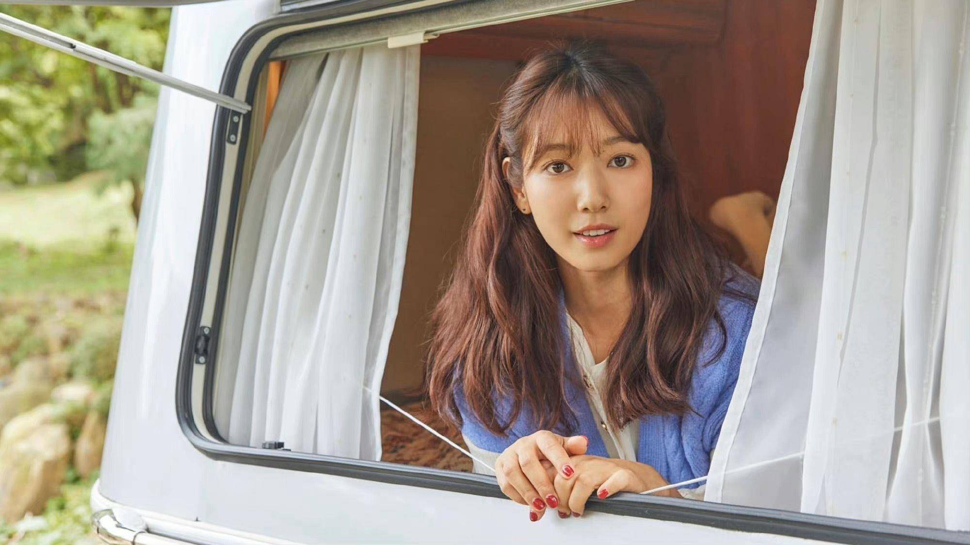 朴信惠公主头造型逆龄回18岁少女　网质疑：不相信她生过！ 名人名流 图2张