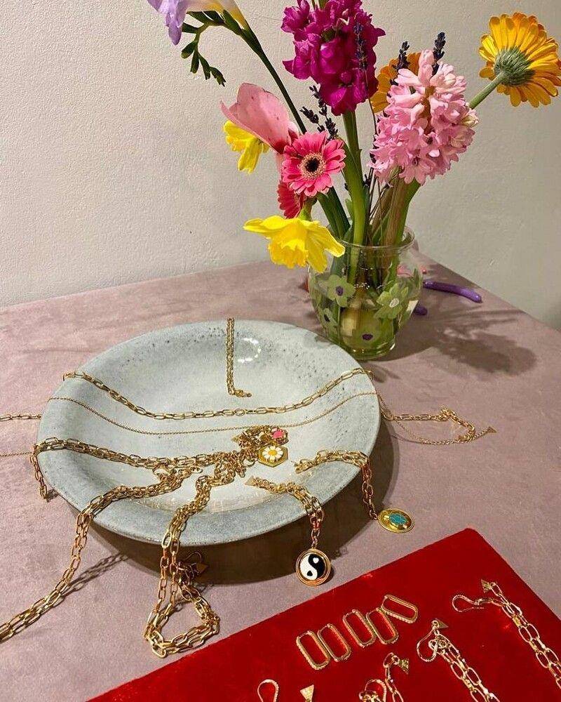 Lisa、Jennie都爱戴的小雏菊　来自高质感又不贵的小众饰品 最新资讯 图1张