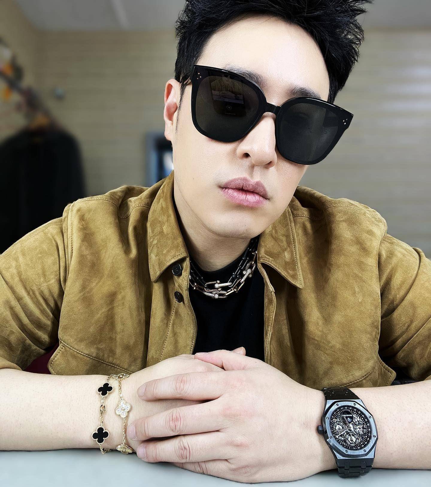 潘玮柏近800万行头贵气开工　AP名表、Tiffany金项炼放闪 奢侈品牌 图1张