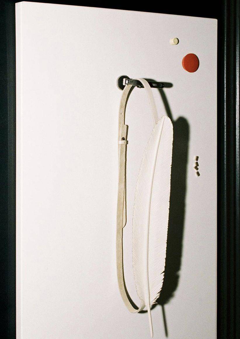 说・流行／一根羽毛惊艳奥斯卡派对　Ann Demeulemeester进入新性感境界 时尚穿搭 图6张