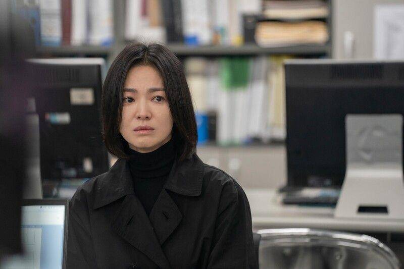 《黑暗》宋慧乔、李到?没CP感？　4套情侣穿搭藏造型师巧思 最新资讯 图2张