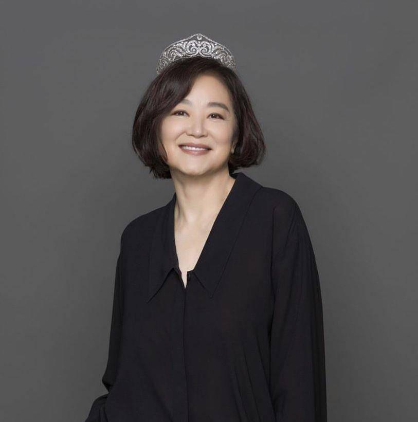 林青霞、刘嘉玲大方出借钻石冠冕　香港故宫卡地亚展泄名女人收藏 名人名流 图2张