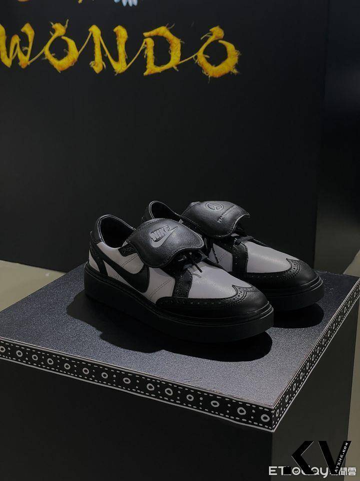 GD X Nike“雏菊鞋”熊猫配色中国台湾也能买　新增Unisex联名服装开卖时间曝！ 最新资讯 图2张
