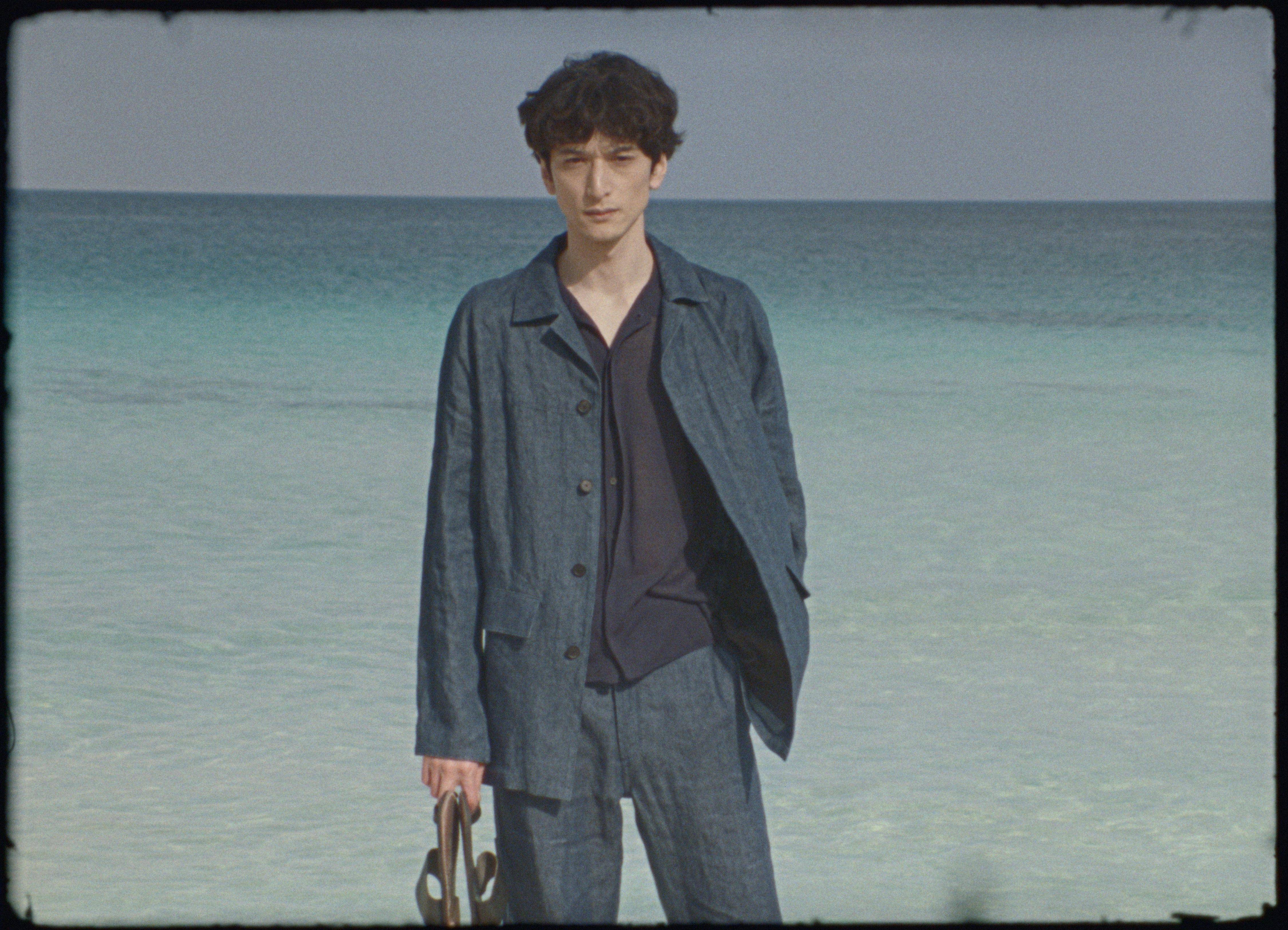 “起床就出门”的舒适时尚！Peter Wu海岛针织衫、工作服找回夏季本质 时尚穿搭 图2张