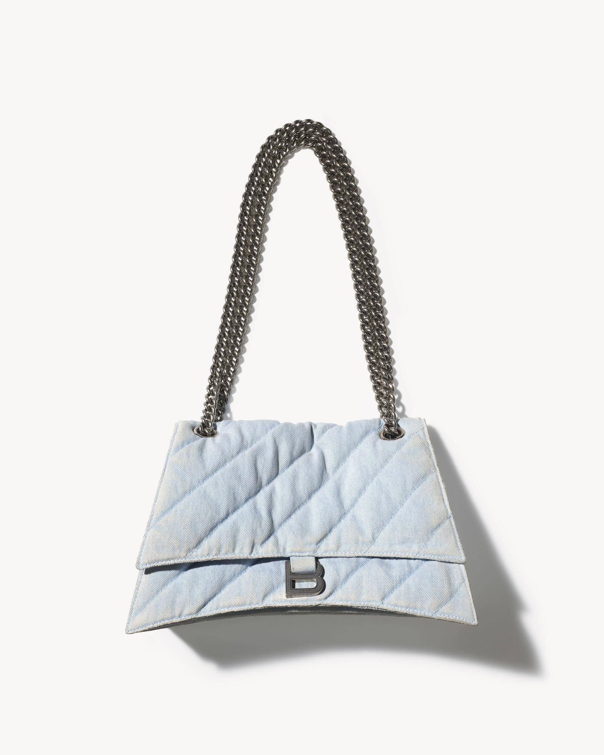 在试衣间拍照BALENCIAGA都知道！“对镜自拍大片”秋季沙漏包新登场 时尚穿搭 图7张