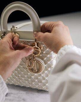 2023最新母亲节包包指南　GUCCI上街好有型、FERRAGAMO母女包超Q 时尚穿搭 图2张