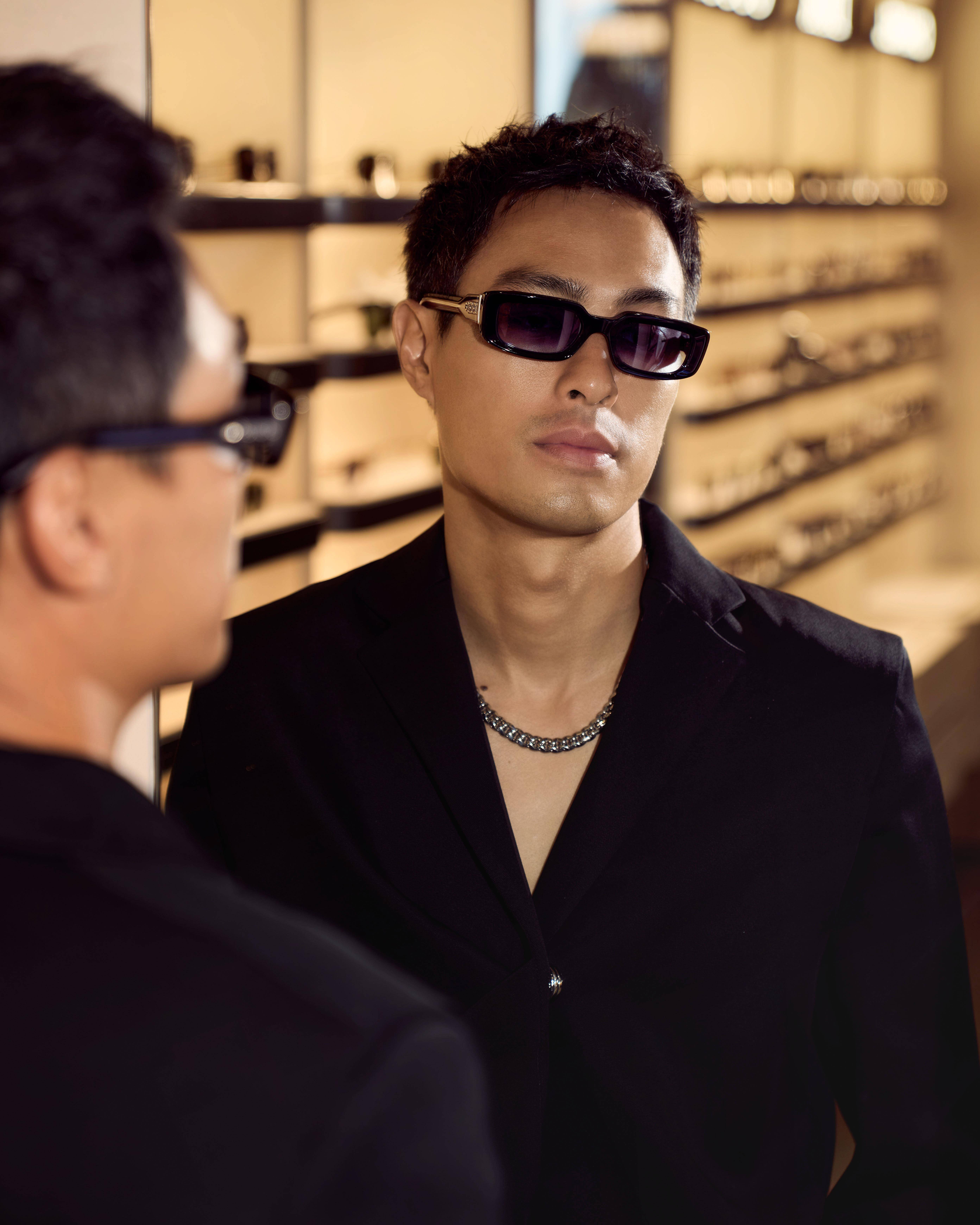杨祐宁曝老婆Melinda最爱“眼镜男”！狂放闪：没近视也为她戴眼镜 时尚穿搭 图1张
