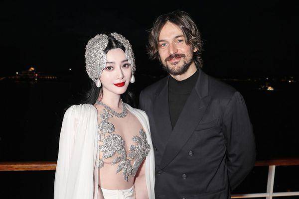 范冰冰“南半球”胸形全都露　穿性感透视装当派对女王 时尚穿搭 图5张