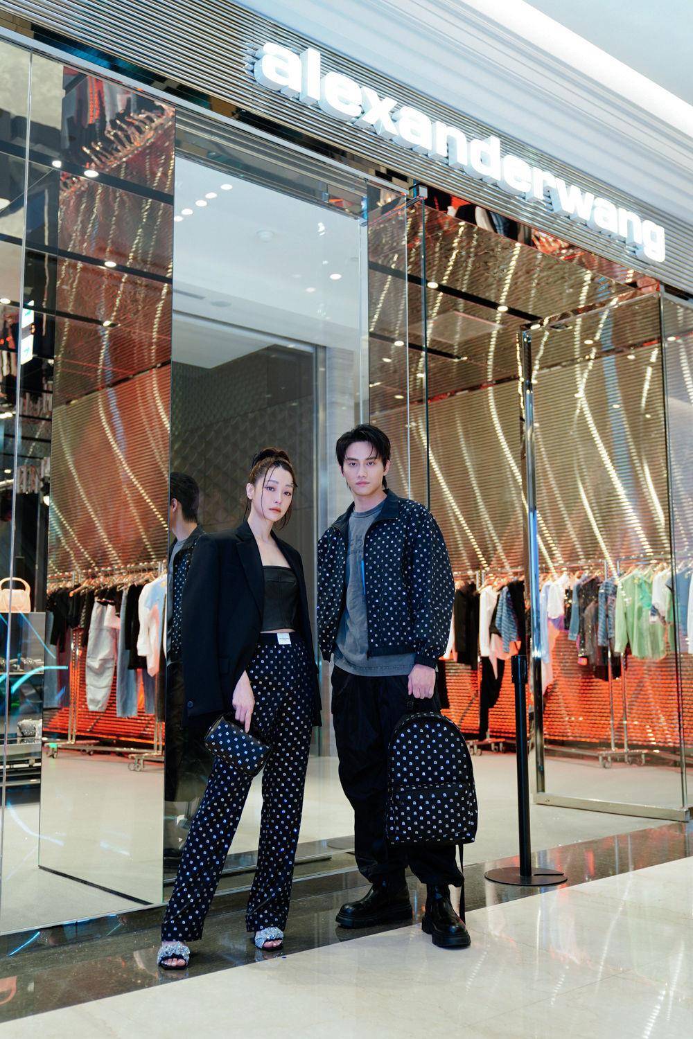 谢欣颖穿alexanderwang水钻装跑趴　传授范少勋如何搞定金牛女 名人名流 图3张