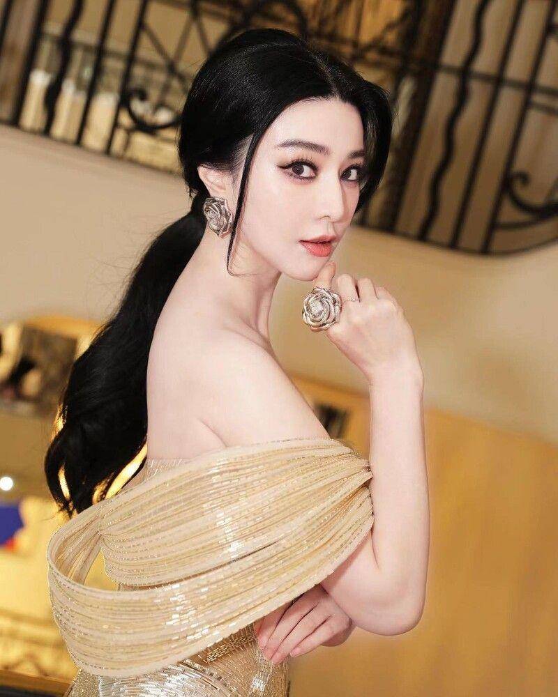 范爷坎城影展变装秀太精彩！从红毯、晚宴到派对穿搭　每套都亮点满满 名人名流 图6张