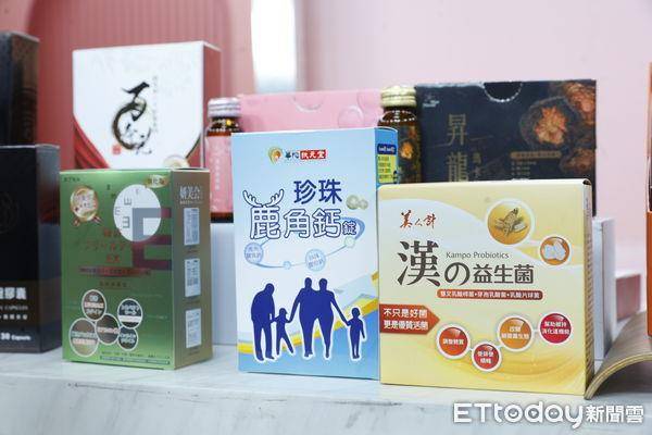 2小时狂卖160万！香港直播女王Vivi合作草莓网　来台带货潮正奢严选商品超火 最新资讯 图6张