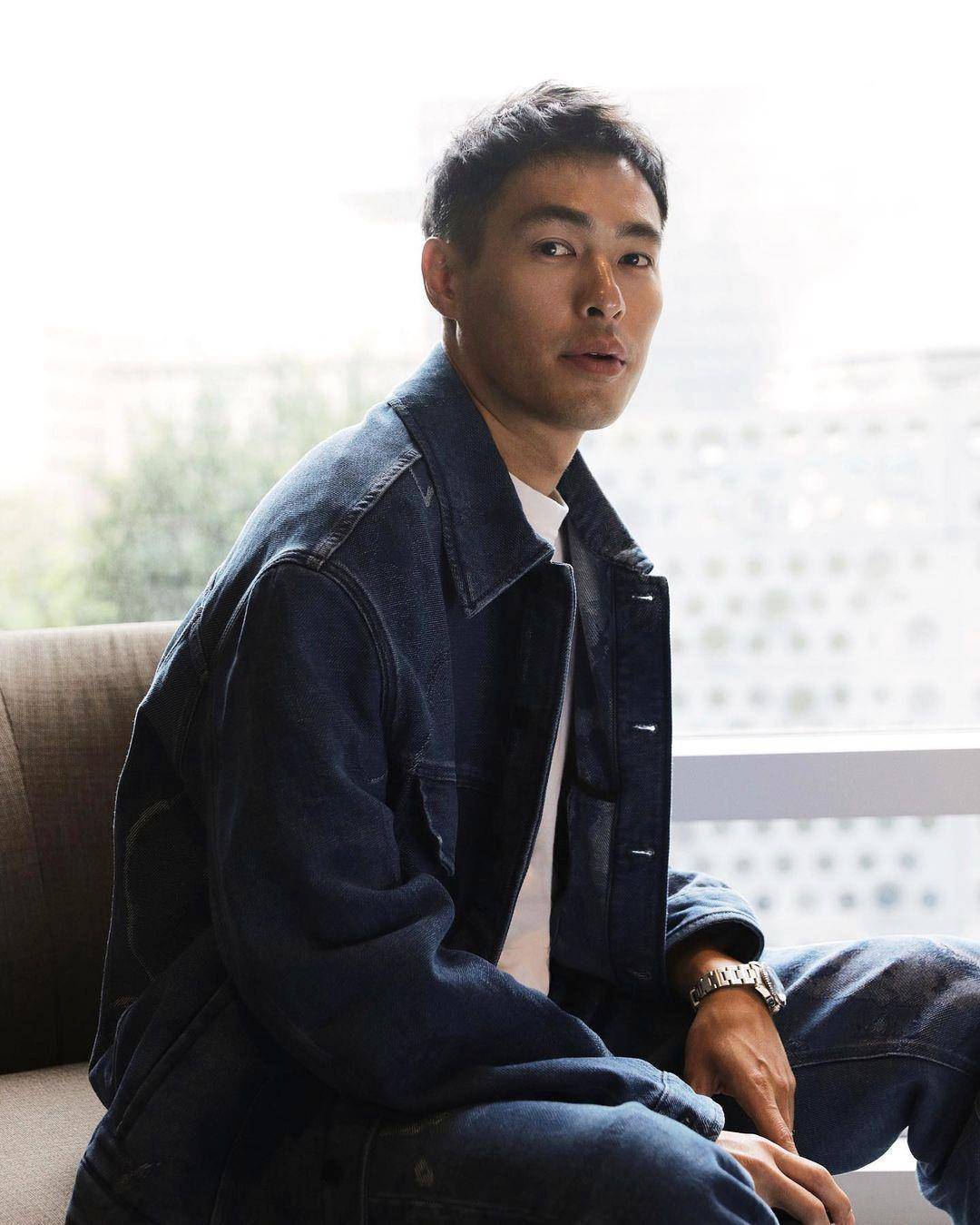 杨祐宁自豪“身上每种味道太太都爱”！爱喷香水竟从10岁开始 最新资讯 图3张