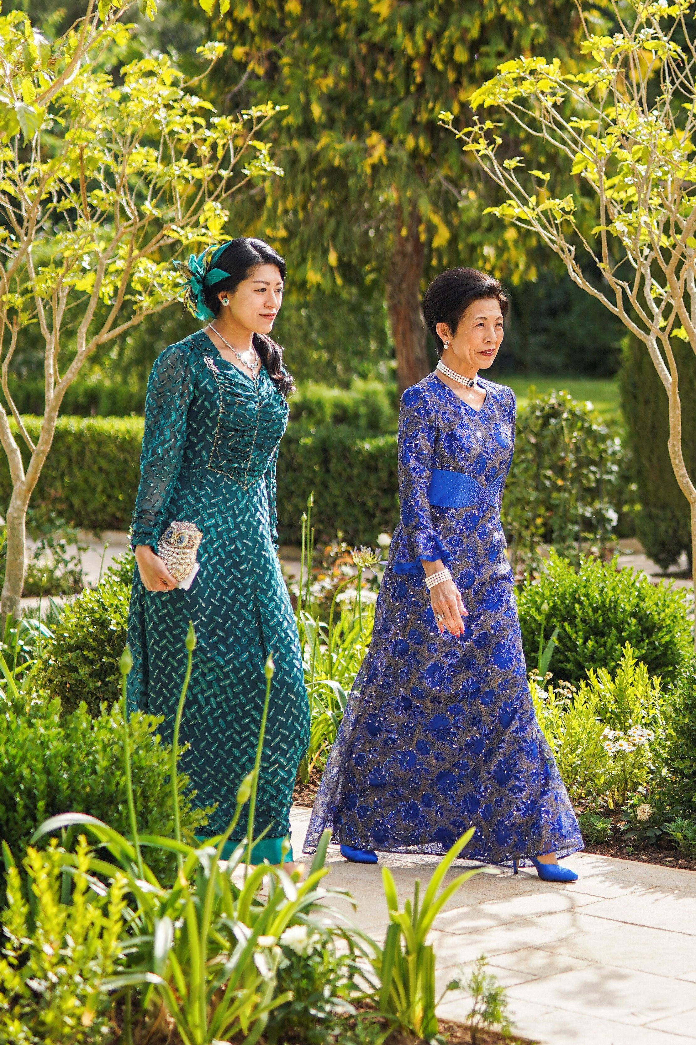 约旦王储迎娶阿拉伯富豪千金　新娘绝美白纱和凯特王妃撞同牌 时尚穿搭 图8张