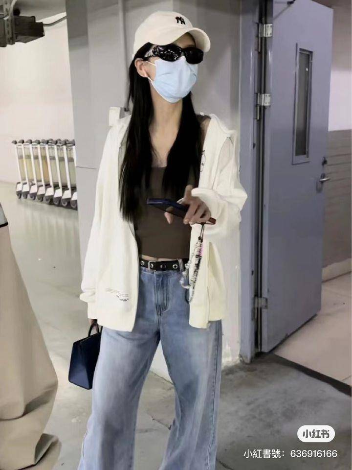 Angelababy又拿收藏出门！爱马仕极限量“黑夜小房子”要价近500万 时尚穿搭 图1张