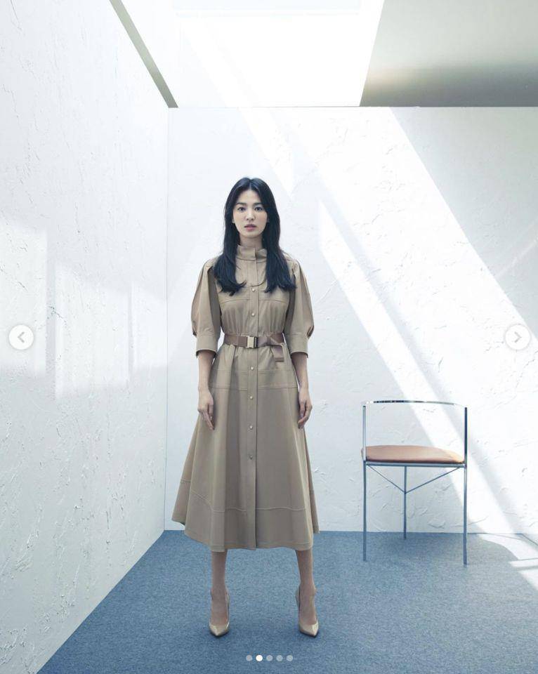 学宋慧乔“低饱和穿搭”营造女神气质！灰白色、奶茶色都是首选 名人名流 图5张