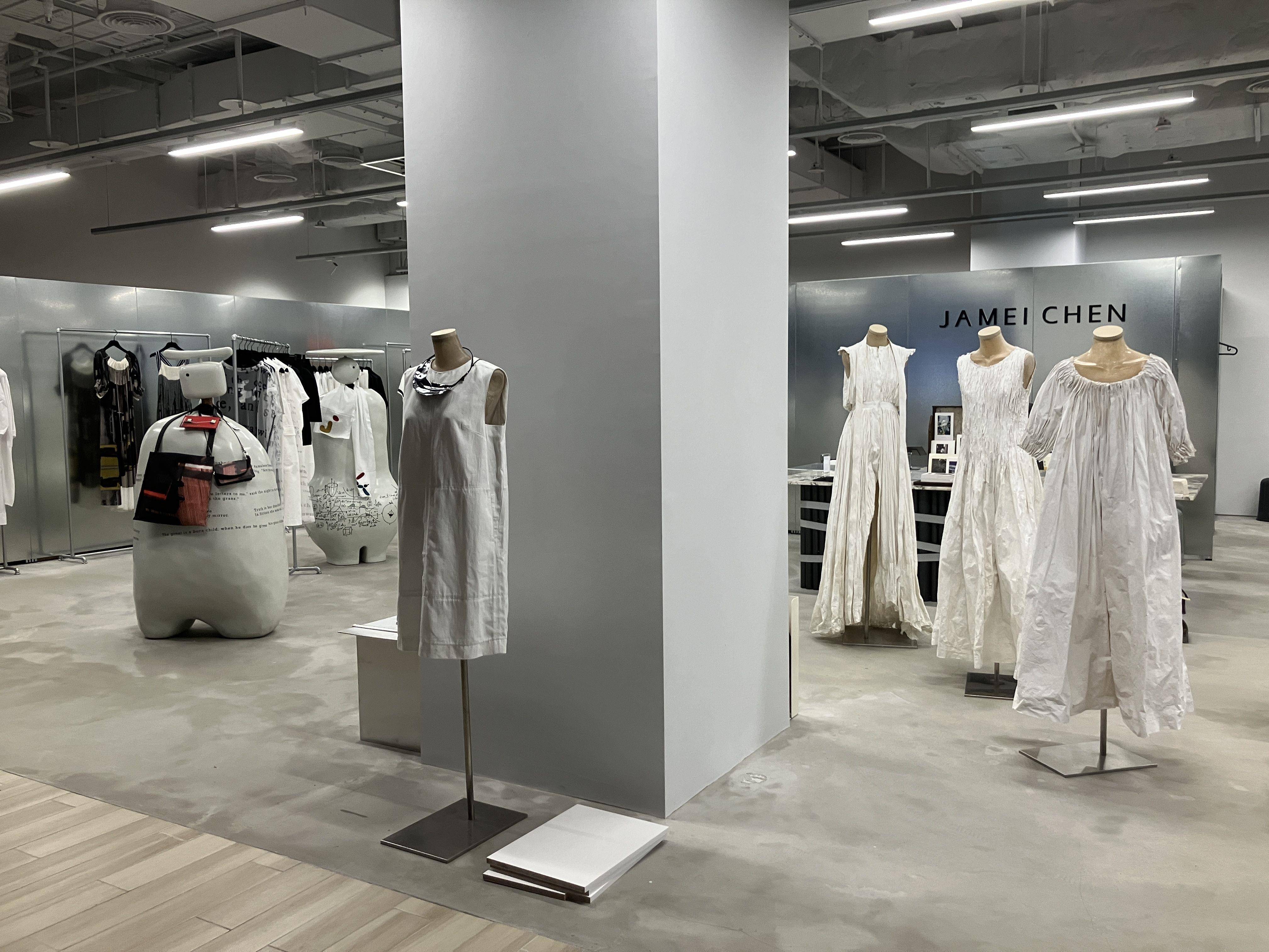 JAMEI CHEN首间快闪店在大直NOKE忠泰！“胖娃娃”雕塑、旅行选品必朝圣 时尚穿搭 图1张