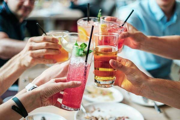 睡前避免吃5种食物　能帮你睡得更好 最新资讯 图7张
