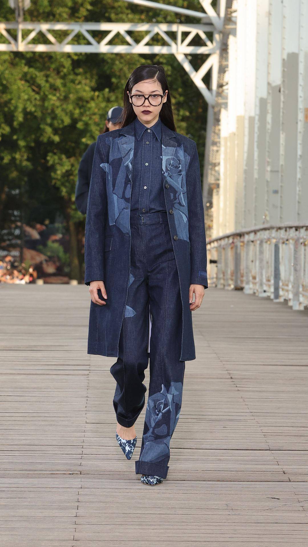 巴黎男装周 ／Vernon合体菲董！KENZO把柔道服、青海波变潮“掀巴黎东京风” 时尚穿搭 图4张