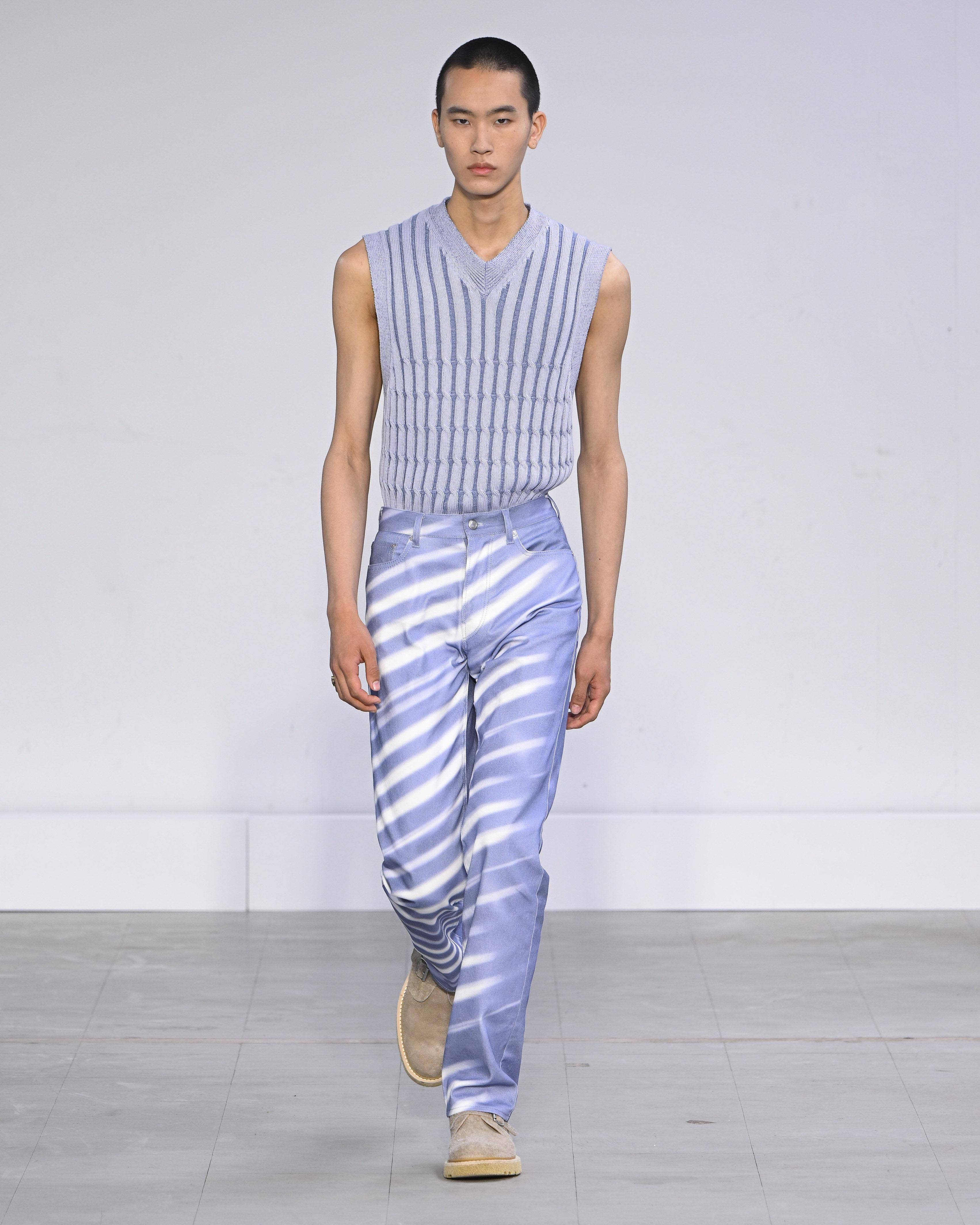 巴黎男装周 ／Vernon合体菲董！KENZO把柔道服、青海波变潮“掀巴黎东京风” 时尚穿搭 图6张