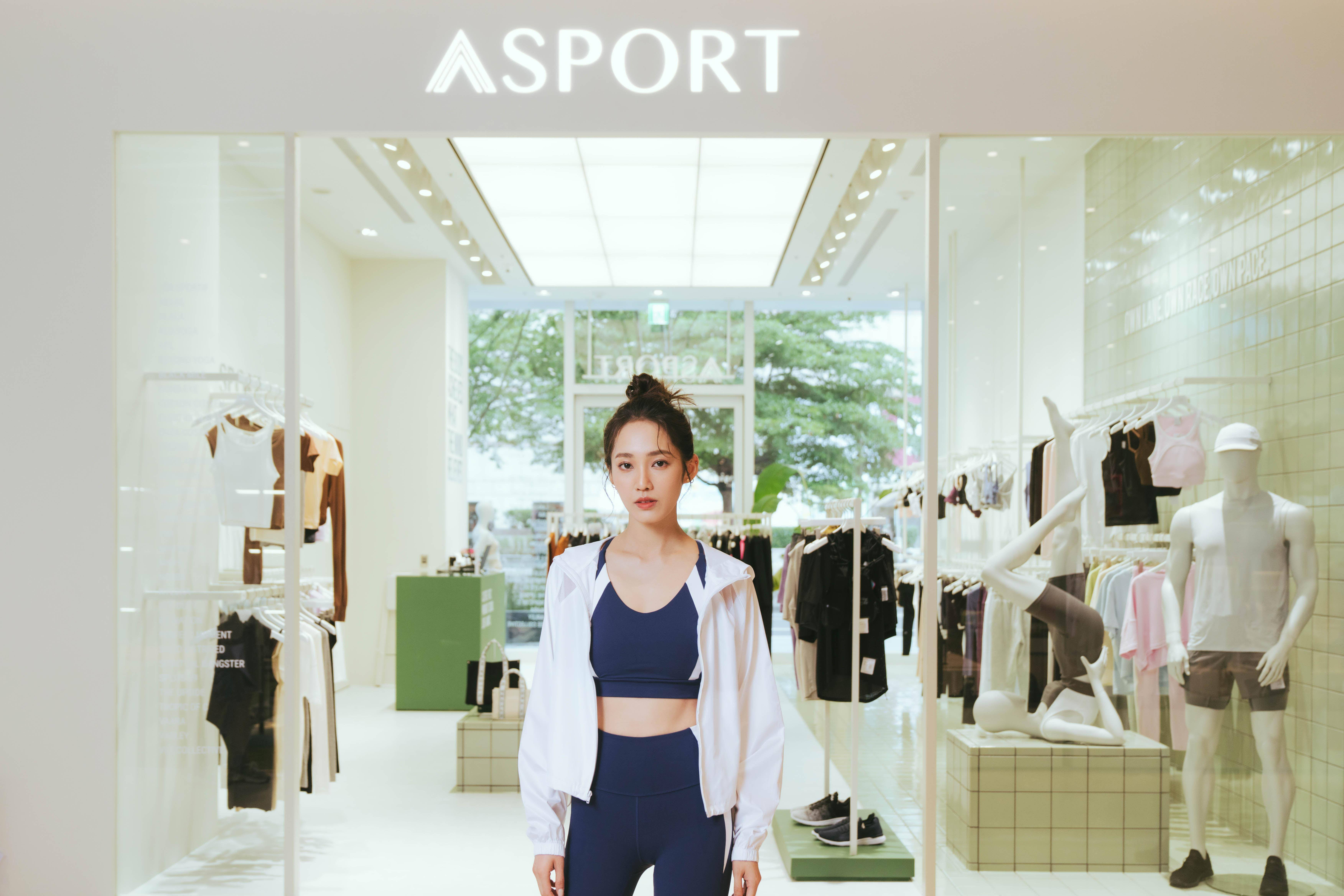 王棠云一周运动5天“对身材不够满意”　穿紧身装逛爱店ASPORT 名人名流 图3张
