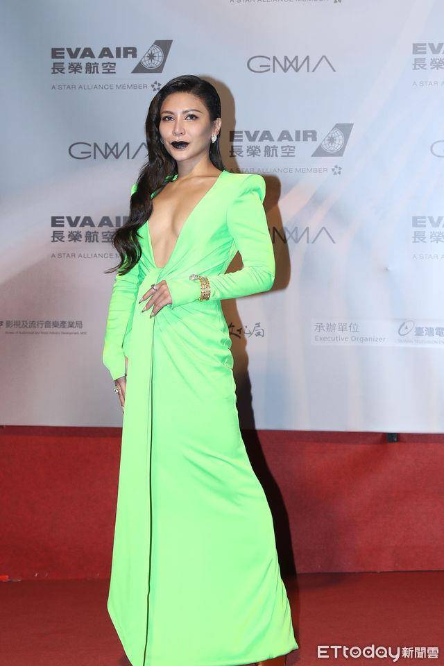 金曲时尚／安溥大地妆配俐落发好柔美　李心洁上窄下宽比男星帅 最新资讯 图1张