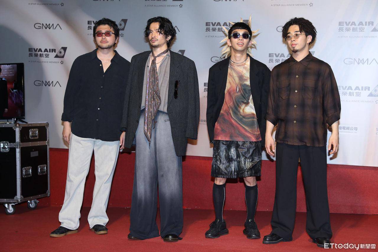 金曲红毯总览／林柏宏全黑西装不负众望帅翻！周汤豪、比莉最时尚母子压轴 时尚穿搭 图3张