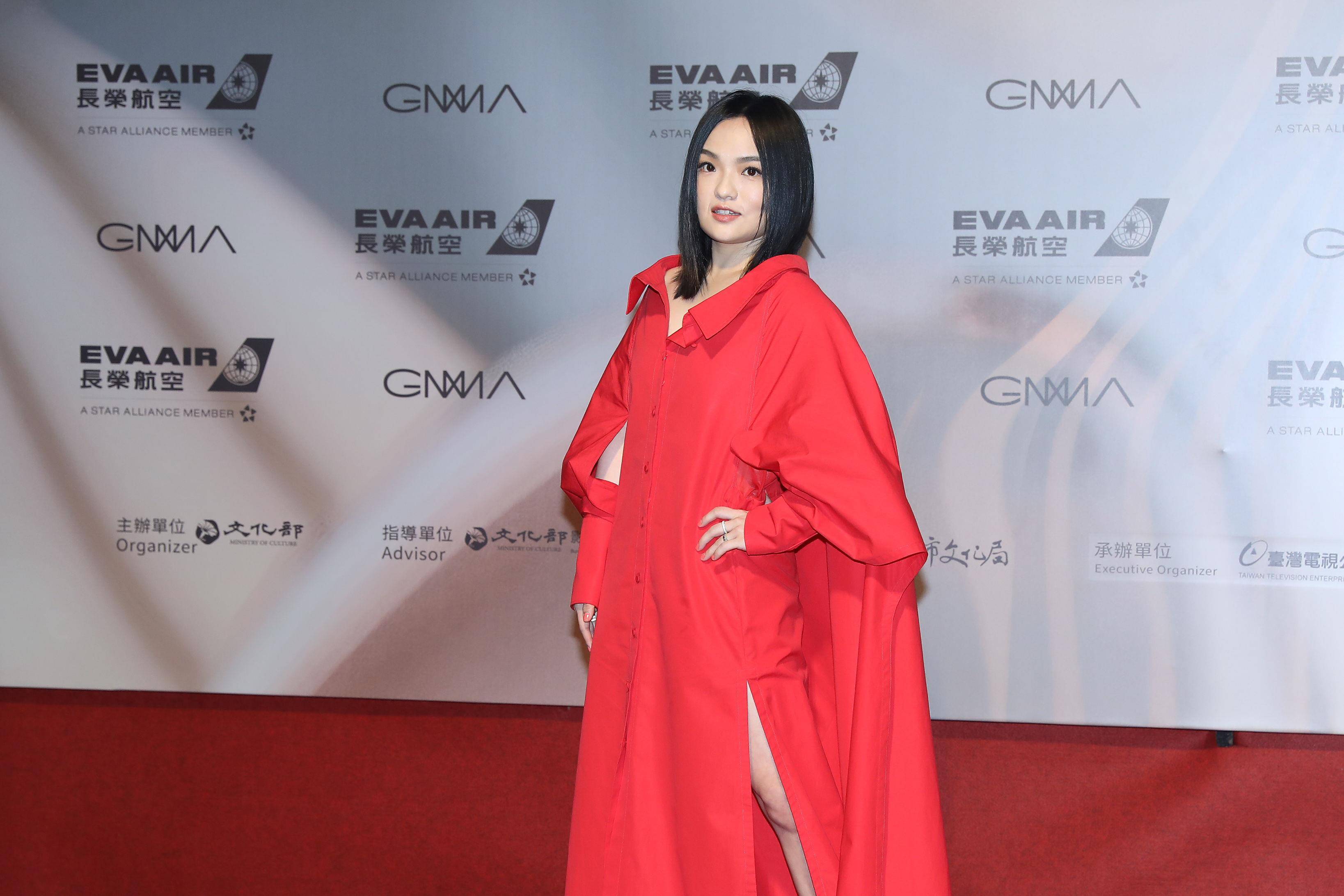 金曲红毯总览／林柏宏全黑西装不负众望帅翻！周汤豪、比莉最时尚母子压轴 时尚穿搭 图18张