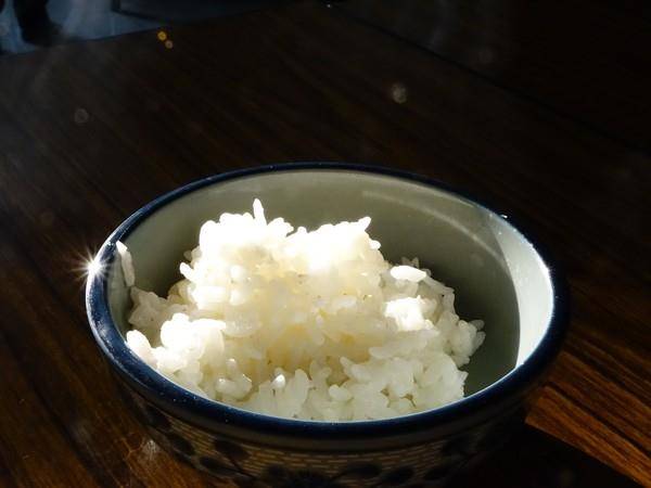 7种食物让皮肤暗沉长痘　还加剧便秘要少吃 最新资讯 图2张