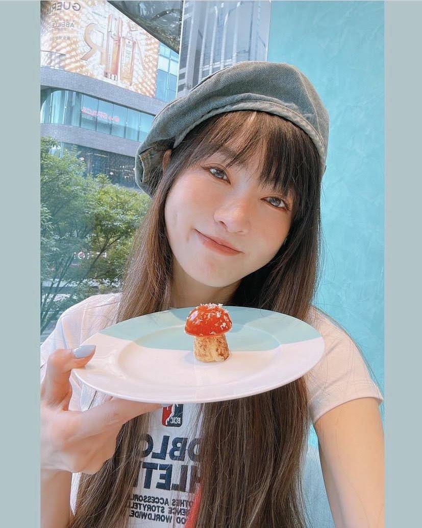 谢金燕少女心喷发大吃Tiffany梦幻下午茶　满满罪恶感直奔健身房 名人名流 图4张
