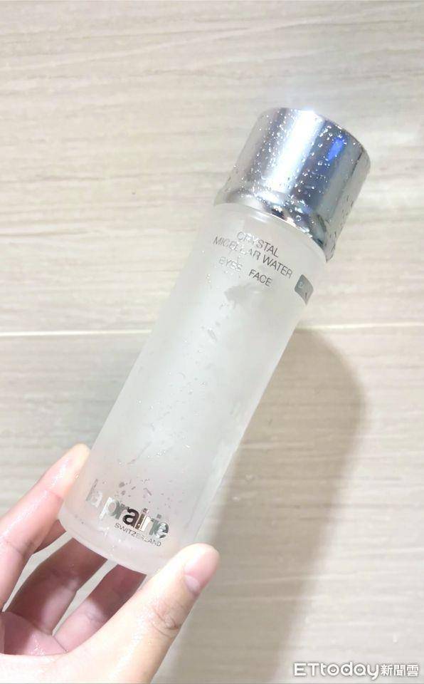 空空赏／超奢华卸妆水不鸡肋！防水彩妆全灭光　日系化妆水一瓶保湿秒有感 最新资讯 图1张