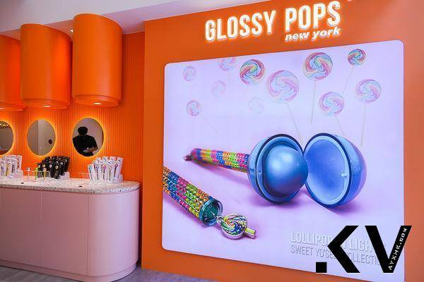 小蜜媞推出第一款防水防晒护唇膏、GLOSSY POPS甜点外型超诱人 最新资讯 图4张
