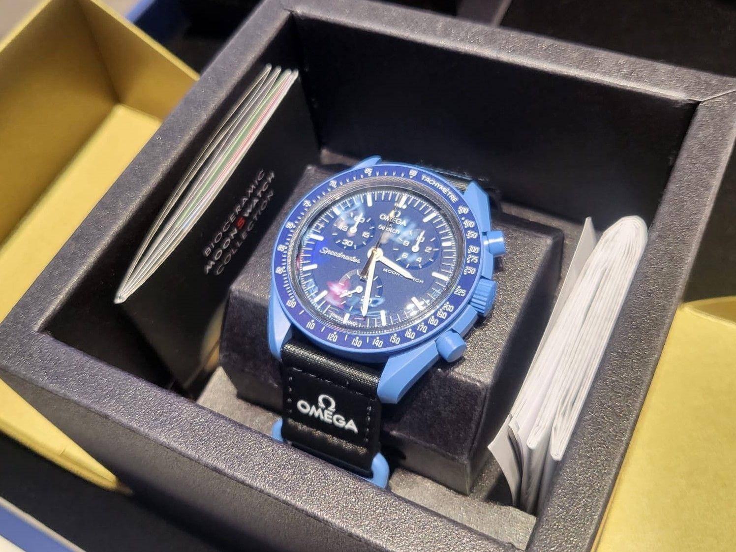 Swatch联名欧米茄“蓝月表”炒到5倍价　表迷排15小时疯抢 奢侈品牌 图1张