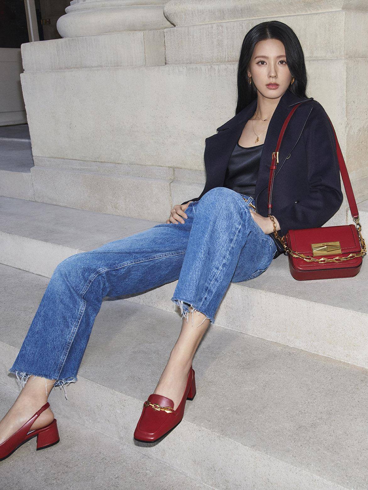 (G)I-DLE薇娟少有的性感氛围！“人间Jimmy Choo”穿平底鞋也藏不住美腿 名人名流 图1张