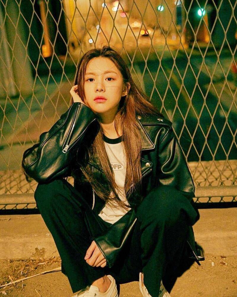 《Moving异能》高允贞衣品超好！私服甜美碎花、帅气男友感完美驾驭 最新资讯 图11张