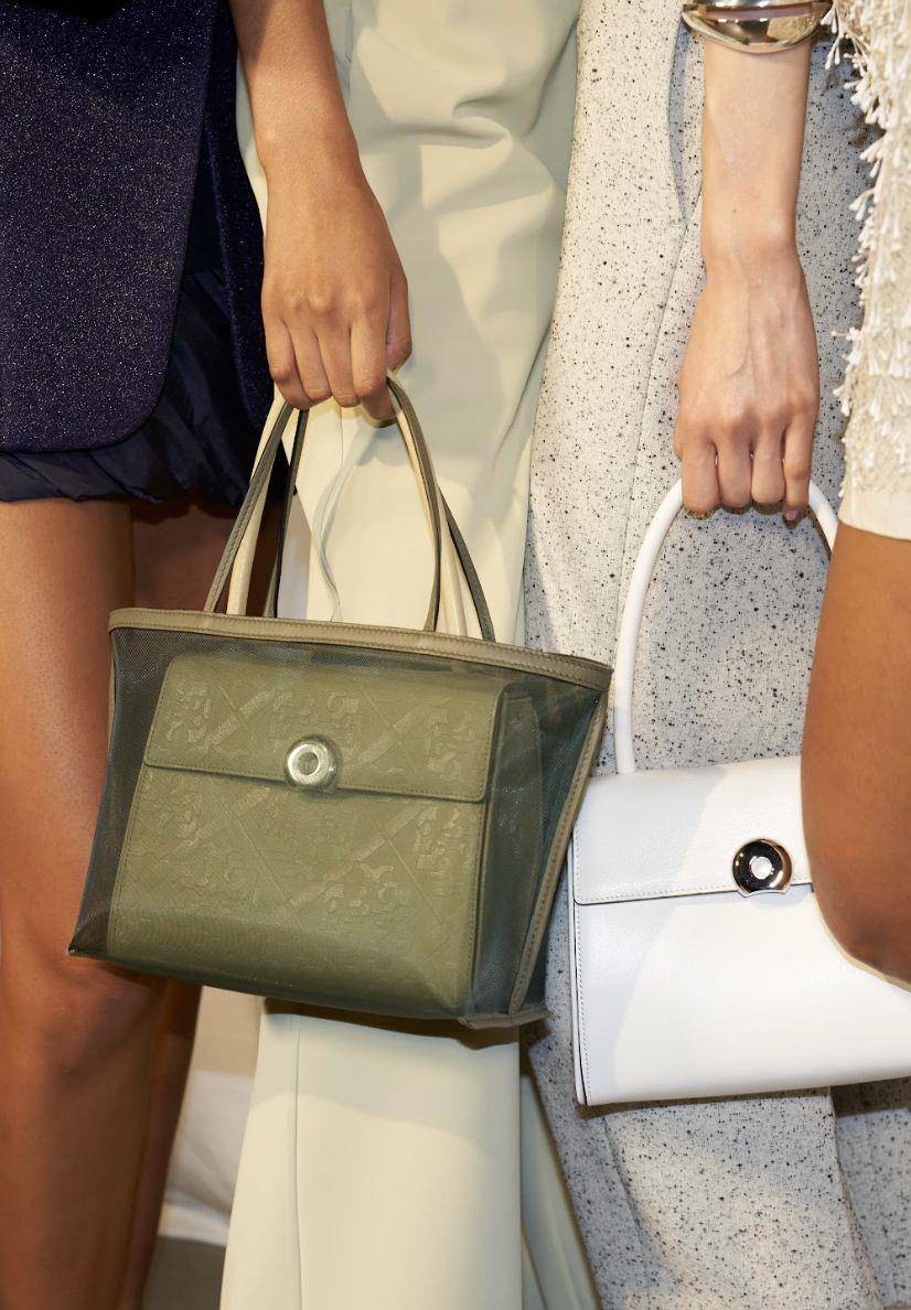 纽约时装周／秦岚帅气助阵Tory Burch！刘雯网状裙压轴、夯包Fleming大改动 时尚穿搭 图7张