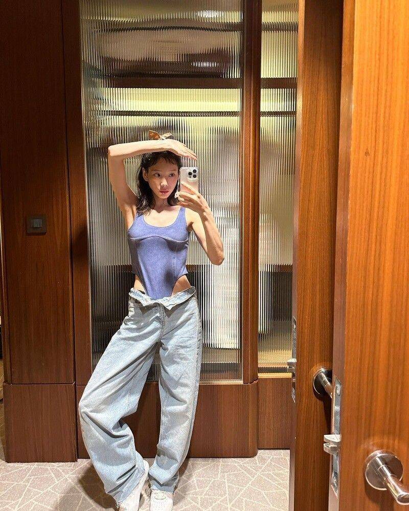 BLACKPINK全员穿上高辣鱼骨背心　下半年强势单品打造超美纯欲腰线 最新资讯 图10张