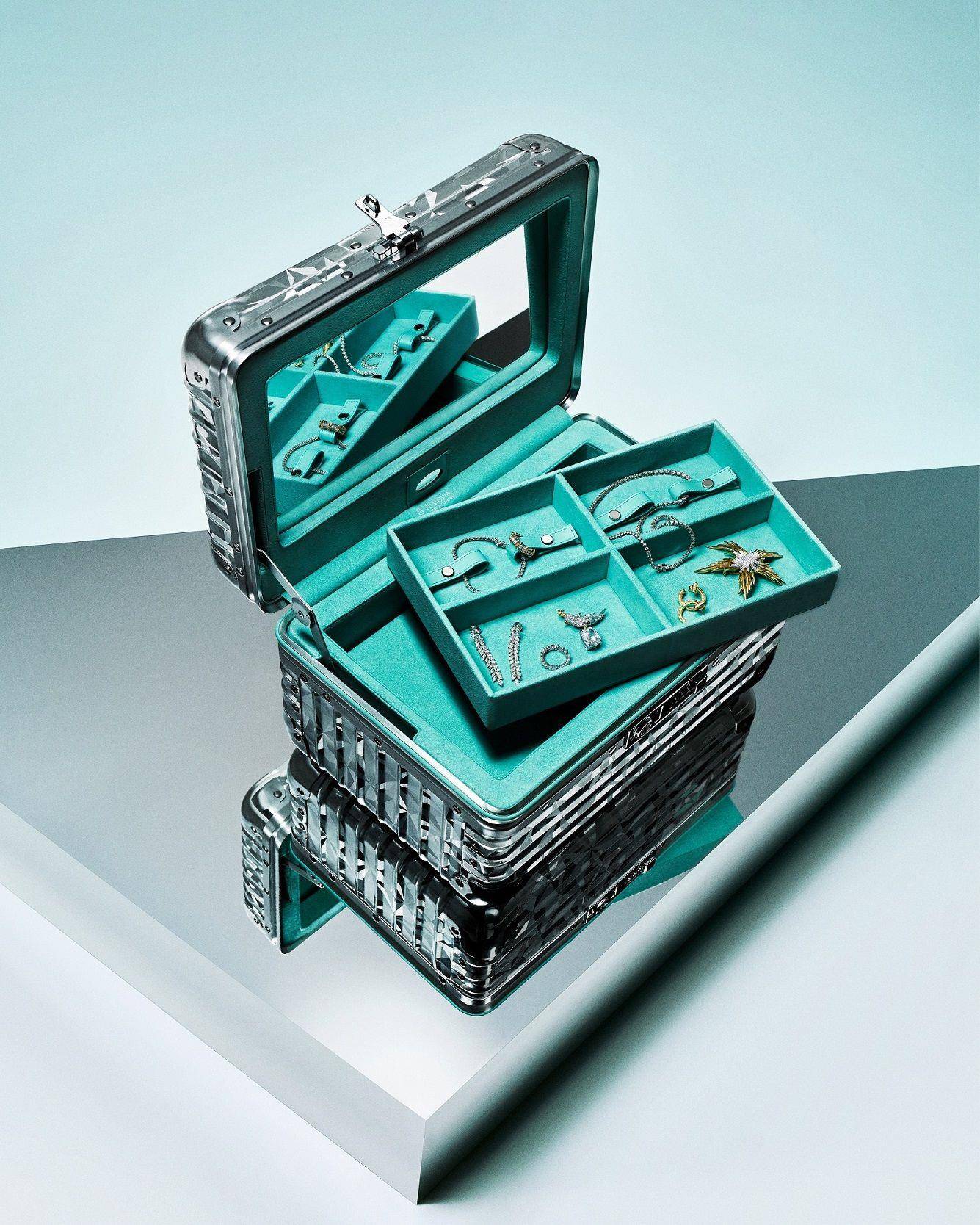 RIMOWA X Tiffany登机箱钻石面放闪　迷你箱73,500元入手 时尚穿搭 图2张