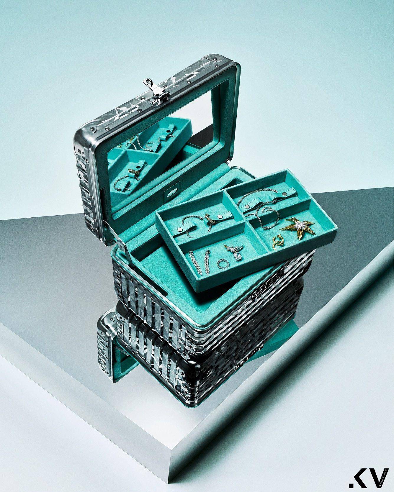 RIMOWA X Tiffany登机箱钻石面放闪　迷你箱73,500元入手 时尚穿搭 图2张