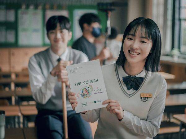 全汝彬《走进你的时间》扮学生无违和　“素颜妆”4技巧减龄秒显嫩 最新资讯 图3张