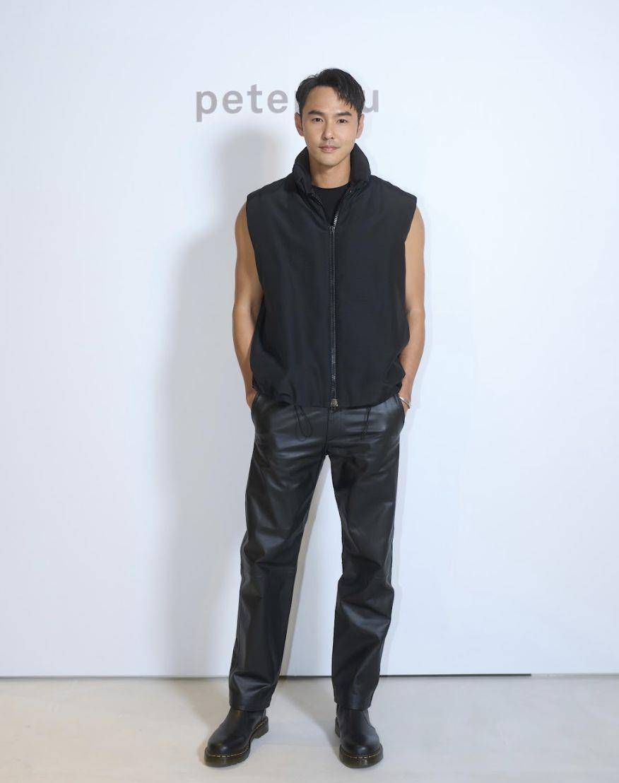 阮经天笑《查无此心》“阿生”没钱买衣服　穿爱牌peter wu帅回来 名人名流 图1张