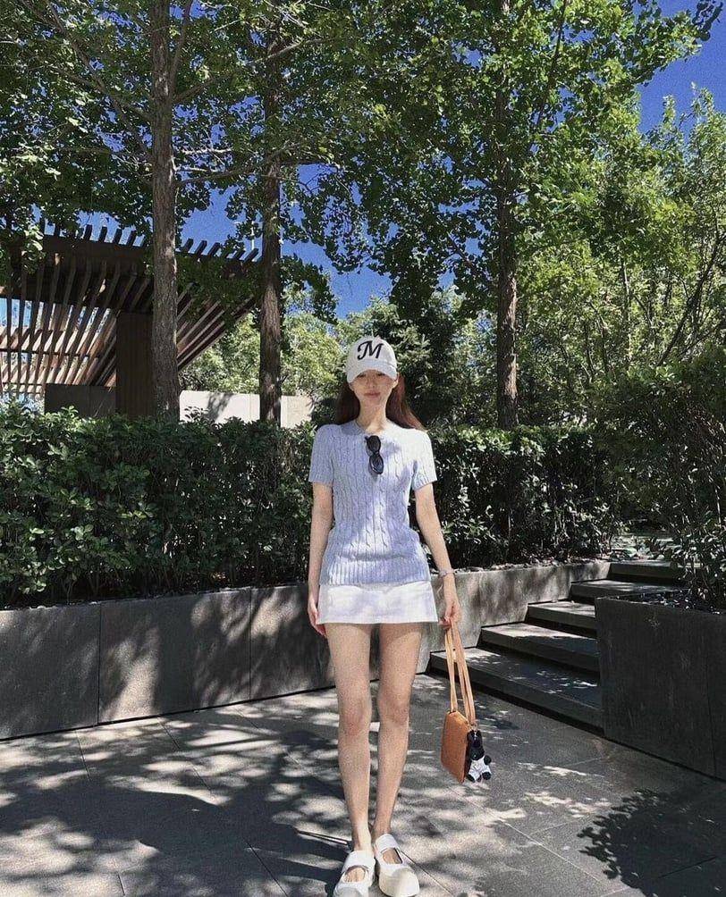 赵露思私服爱牌公开　Acne Studios 10月登台、in nume成熟甜美 最新资讯 图5张