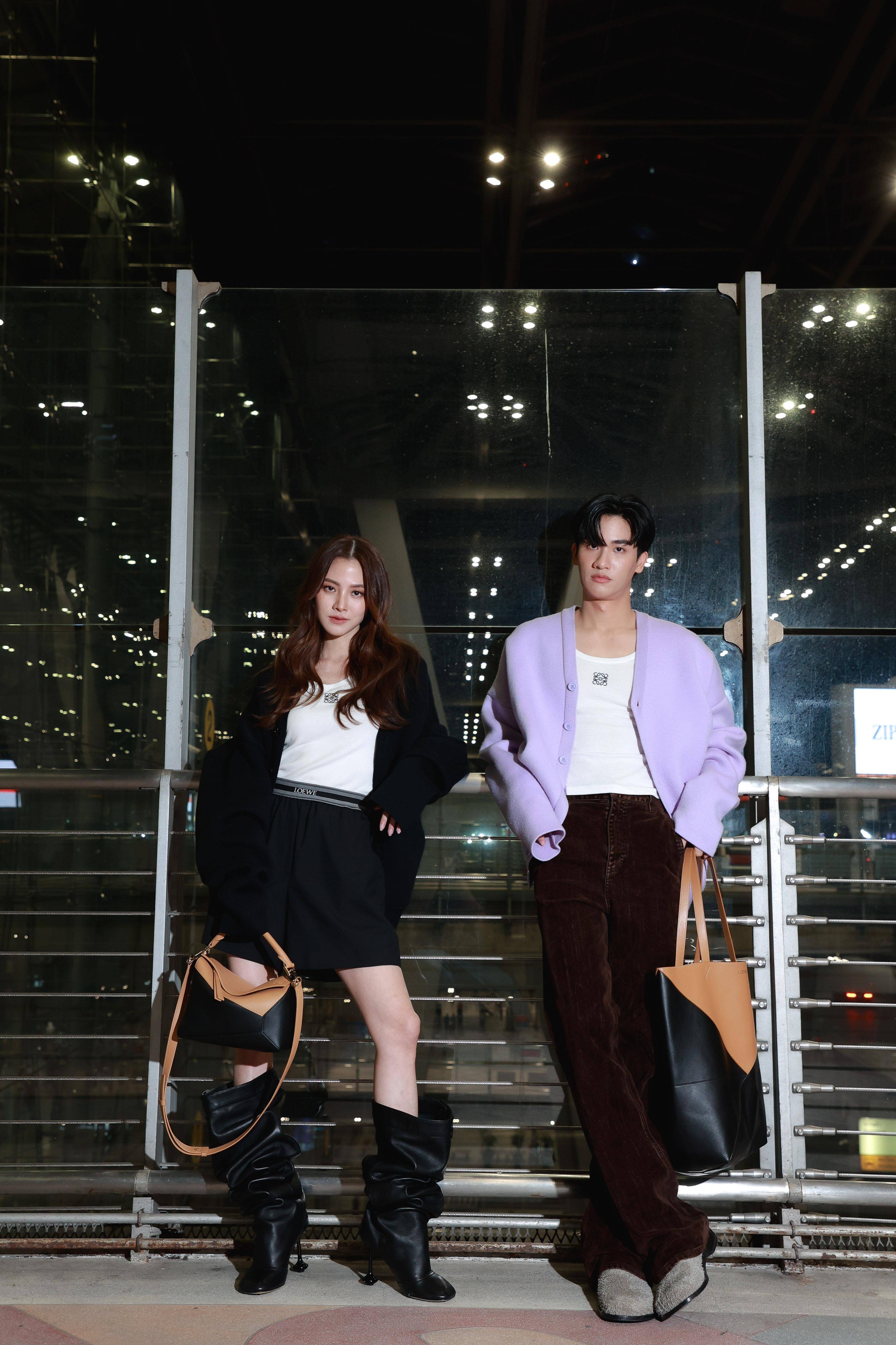郭雪芙踩夯鞋当浅紫控飞巴黎　杨幂看秀前夺LOEWE品牌大使露腿没露脸 名人名流 图8张