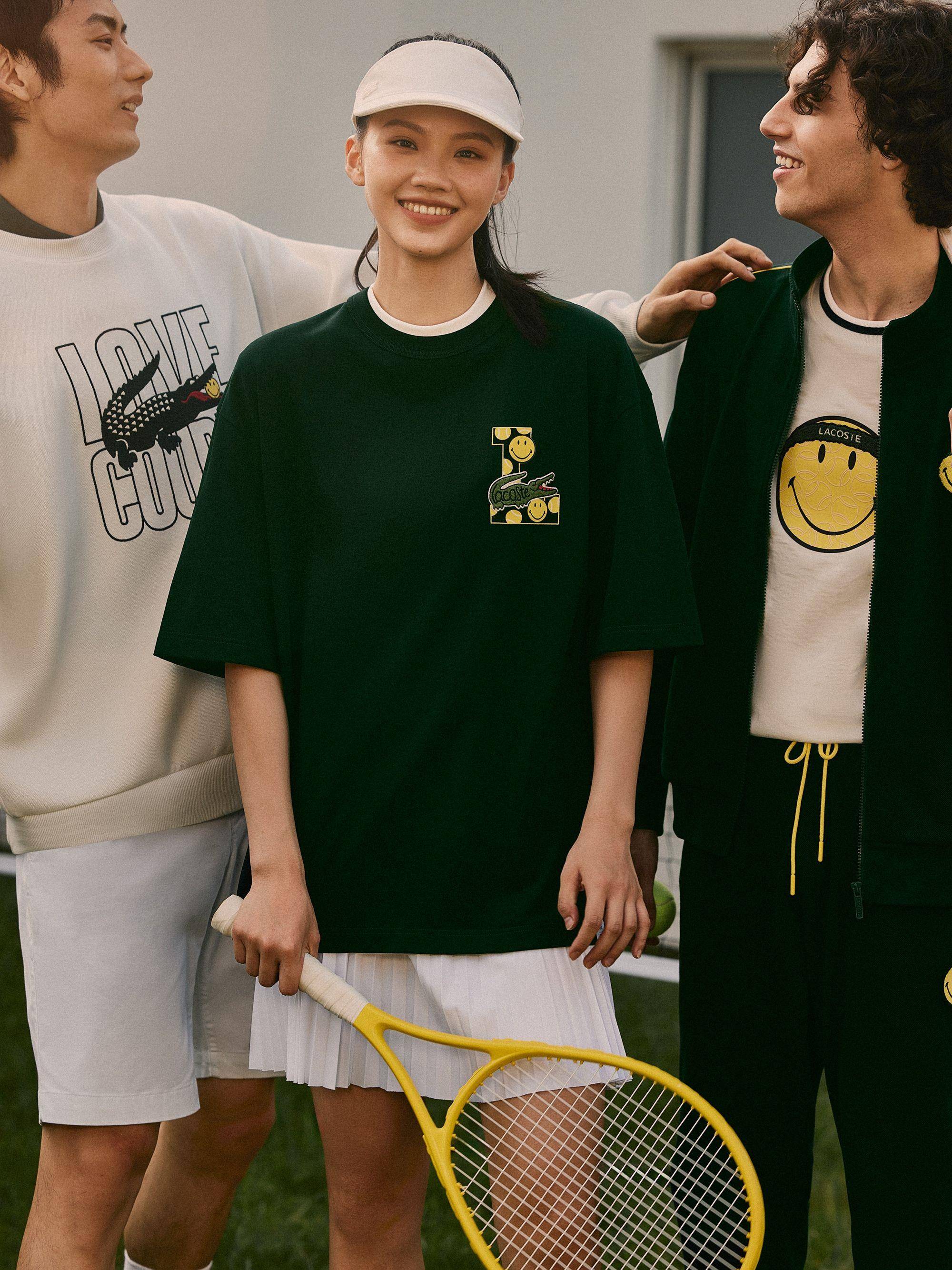 Lacoste联名SMILEY潮翻！笑脸变网球太可爱　UNIQLO U秋冬系列将开卖 时尚穿搭 图1张