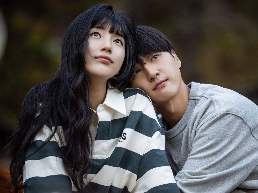 秀智《我的女神室友斗娜》小颜浏海太显嫩　根本初恋颜值天花板 最新资讯 图1张