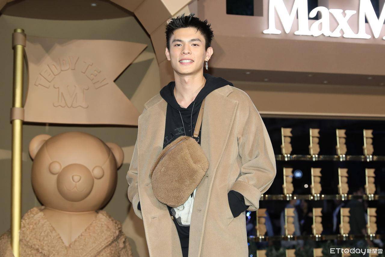 李㼈、王中平高颜值女儿为Max Mara同台　邱以太看上泰迪熊大衣喊妈妈支援 名人名流 图2张