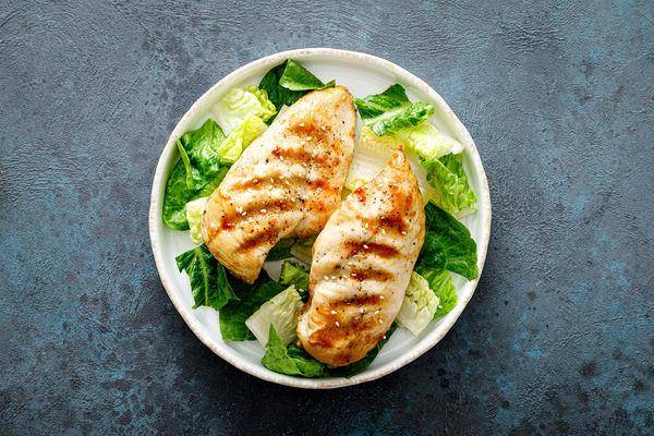 白发狂冒快吃！营养师教“抗白发饮食”多吃6食物＋改掉1件事 最新资讯 图2张
